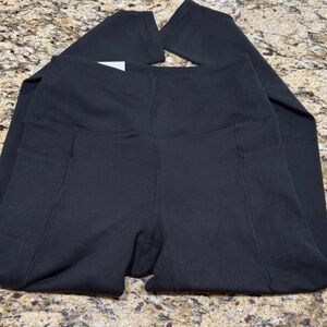 Danskin Black High-Waist Leggings with Side Pockets